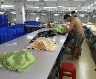 隱秘的針線 農村大叔與那些讓人臉紅的服飾